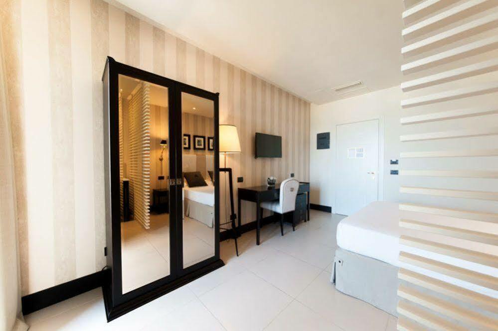 צ'סנטיקו Hotel Vista Mare & Spa - Aperto Tutto L'Anno מראה חיצוני תמונה