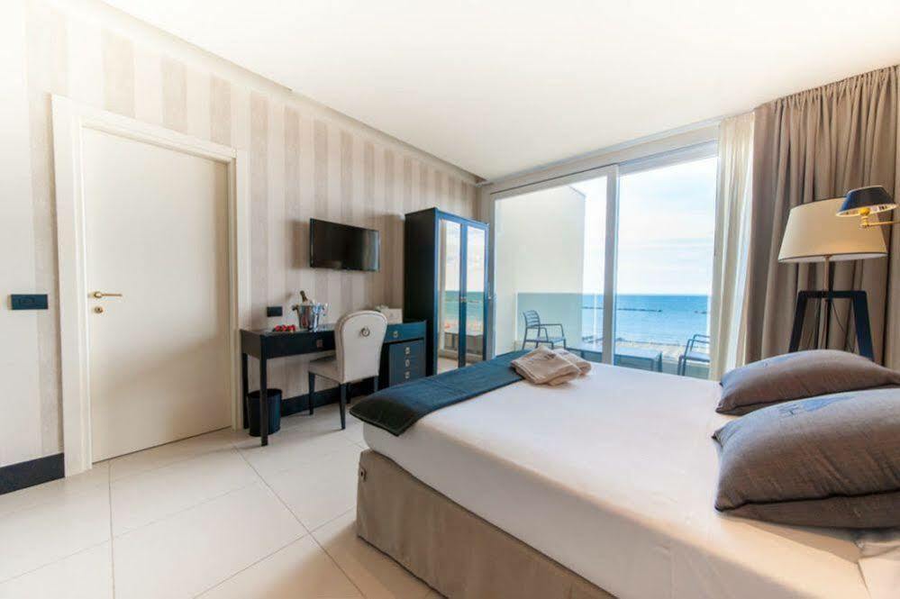צ'סנטיקו Hotel Vista Mare & Spa - Aperto Tutto L'Anno מראה חיצוני תמונה